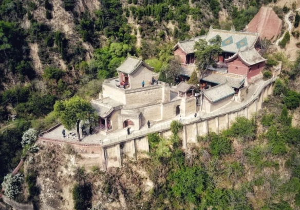 《黑神话：悟空》取景地小西天称：客流超出接待能力-绿好游